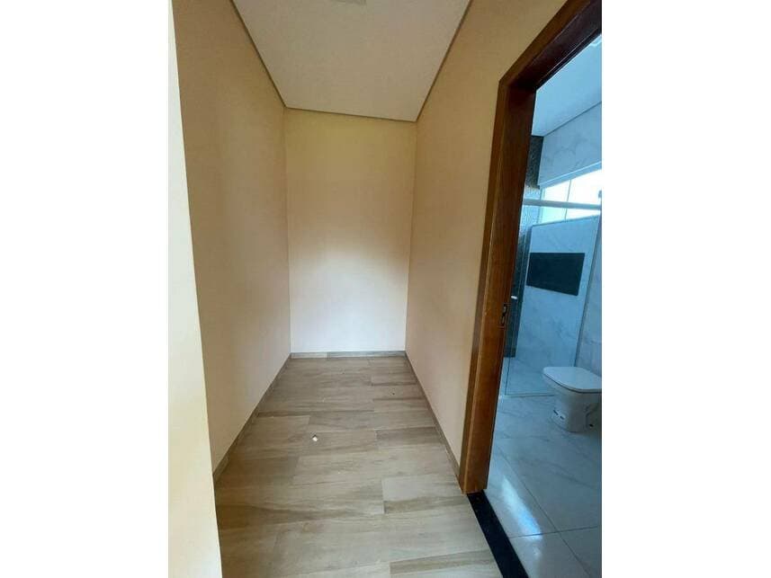 Foto 8 de 12: Casa em leilão em Vilhena - RO — Casa à venda em leilão