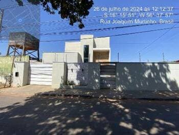 Casa em leilão em Poconé - MT, bairro Centro — Leilão extrajudicial de Casa em Poconé/MT - Centro