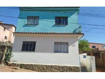 Casa em leilão em São Vicente De Minas - MG, bairro Pau Lavrado — Leilão extrajudicial de Casa em São Vicente de Minas/MG - Pau Lavrado