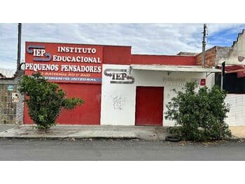 Casa em leilão em Montes Claros - MG, bairro Sagrada Familia — Leilão extrajudicial de Casa em Montes Claros/MG - Sagrada Familia