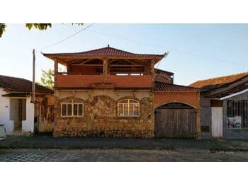 Casa em leilão em São Vicente De Minas - MG, bairro Centro — Leilão extrajudicial de Casa em São Vicente de Minas/MG - Centro