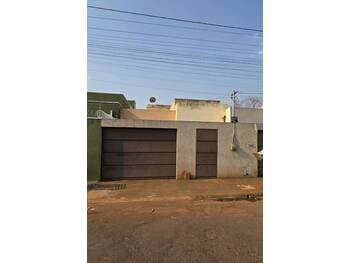 Casa em leilão em Santa Helena De Goiás - GO — Leilão extrajudicial de Casa em Santa Helena De Goiás/GO - São Paulo