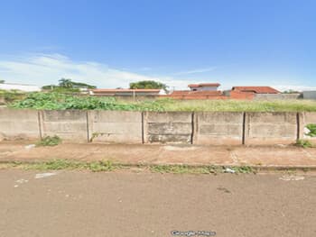 Casa em leilão em Ituiutaba - MG, bairro Universitario — Leilão extrajudicial de Casa em Ituiutaba/MG - Universitario