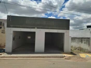 Comercial em leilão em Pedra Mole - SE, bairro Centro — Leilão extrajudicial de Prédio Comercial em Pedra Mole/SE - Centro