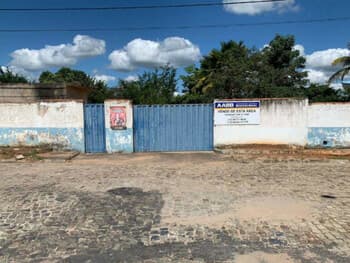 Comercial em leilão em Tanhaçu - BA, bairro Centro — Leilão extrajudicial de Imóvel Comercial em Tanhaçu/BA - Centro