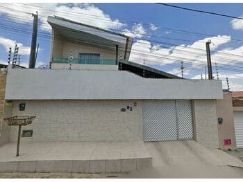 Casa em leilão em Caruaru - PE, bairro Maria Auxiliadora — Leilão extrajudicial de Casa em Caruaru/PE - Maria Auxiliadora