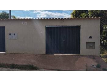 Casa em leilão em Mateus Leme - MG, bairro Planalto — Leilão extrajudicial de Casa em Mateus Leme/MG - Planalto