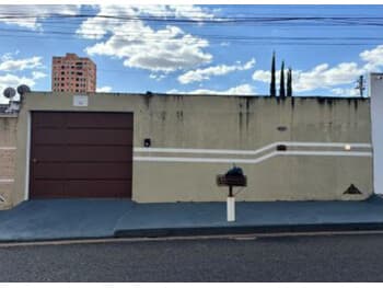 Casa em leilão em Uberlândia - MG, bairro Granada — Leilão extrajudicial de Casa em Uberlândia/MG - Granada