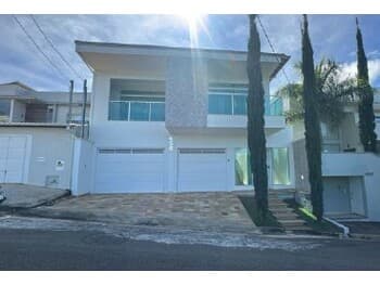 Casa em leilão em Varginha - MG, bairro Alta Villa — Leilão extrajudicial de Casa em Varginha/MG - Alta Villa