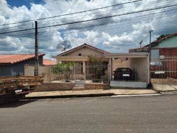 Casa em leilão em Angatuba - SP, bairro Vila Nova — Leilão extrajudicial de Casa em Angatuba/SP - Vila Nova