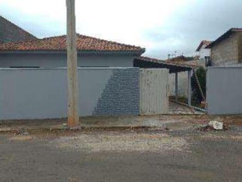 Casa em leilão em Campestre - MG, bairro Vargem Alegre do Pombal — Leilão extrajudicial de Casa em Campestre/MG - Vargem Alegre do Pombal