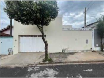 Casa em leilão em Araçatuba - SP, bairro Vila Santana — Leilão extrajudicial de Casa em Araçatuba/SP - Vila Santana
