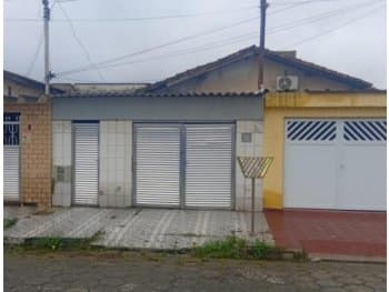 Casa em leilão em São Vicente - SP, bairro Esplanada dos Barreiros — Leilão extrajudicial de Casa em São Vicente/SP - Esplanada dos Barreiros