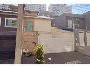 Casa em leilão em Cajamar - SP — Leilão extrajudicial de Casa em Cajamar/SP - Portal dos Ipês III
