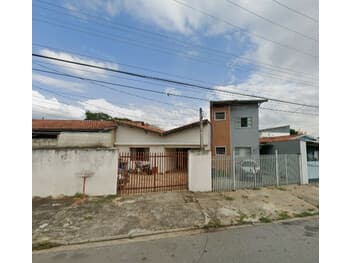 Casa em leilão em Taubaté - SP, bairro Vila São José — Leilão judicial de Casa em Taubaté/SP - Vila São José