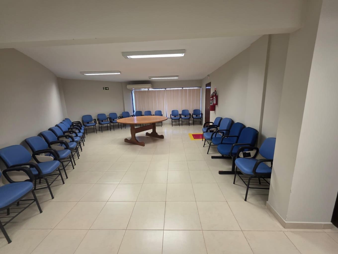 Foto 44 de 122: Comercial em leilão em Cascavel - PR — EDIFÍCIO COMERCIAL (CASCAVEL) E BENS MÓVEIS