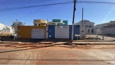 Casa em leilão em Trindade - GO — Casa 195m², Residencial Vieira, em Trindade/GO - Ocupada