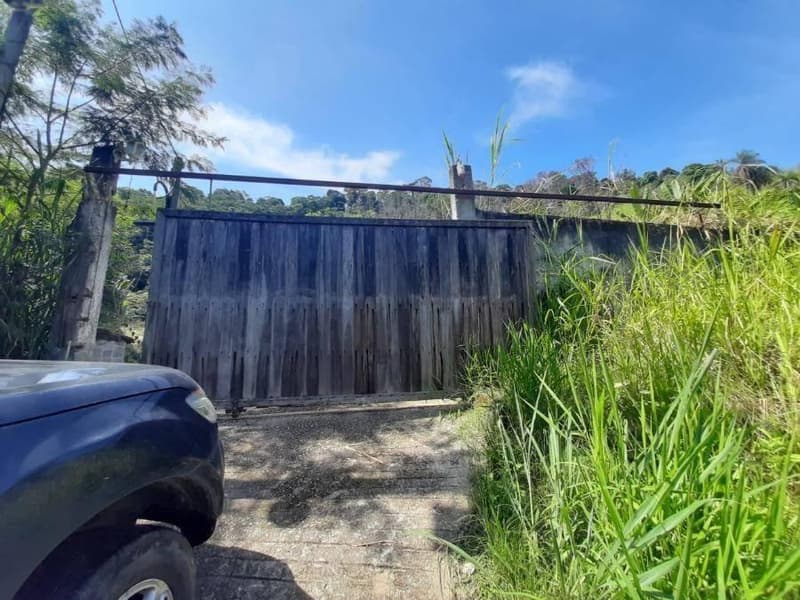 Foto 1 de 10: Casa em leilão em Magé - RJ, bairro Parque Do Imperador — Casa, Ocupado, Magé / RJ (66% abaixo da avaliação)