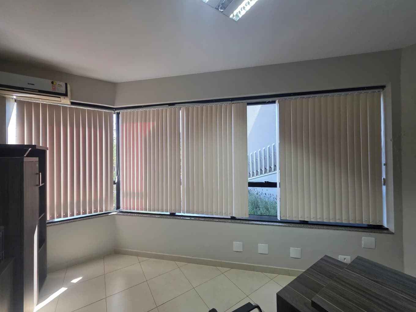 Foto 65 de 122: Comercial em leilão em Cascavel - PR — EDIFÍCIO COMERCIAL (CASCAVEL) E BENS MÓVEIS