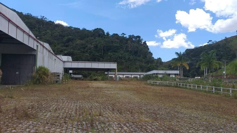 Foto 16 de 17: Comercial em leilão em Bom Jardim - RJ, bairro Corrego de Santo Antonio — Galpão, 30000.0 m2, Bom Jardim / RJ