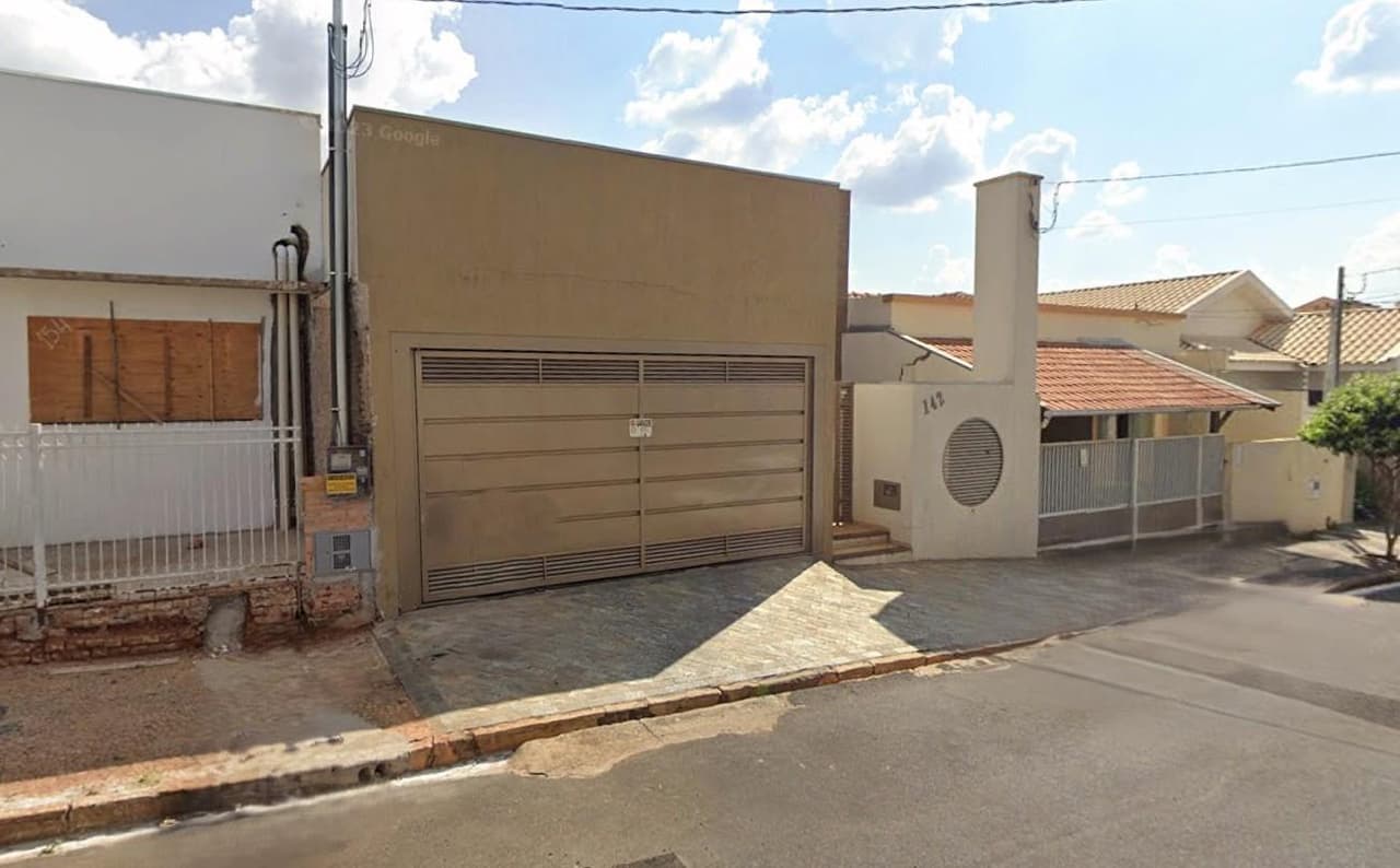 Casa em leilão em Tupã - SP — Casa 450m², Centro, Tupã/SP - Ocupada