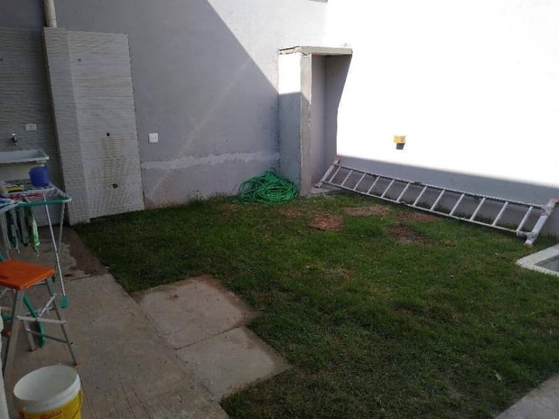 Foto 4 de 17: Casa em leilão em Cotia - SP, bairro Chacara Roselandia — Casa 178m² | Cotia-SP | Res. Parque das Rosas | Chácara Roselândia - Próx. à Estrada da Roselândia - Financiamento até 420 Meses!