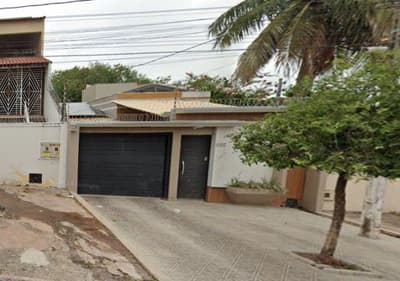 Foto 1 de 2: Casa em leilão em Corumbá - MS — Casa 196m², Bairro Universitário, Corumbá/MS - Ocupada