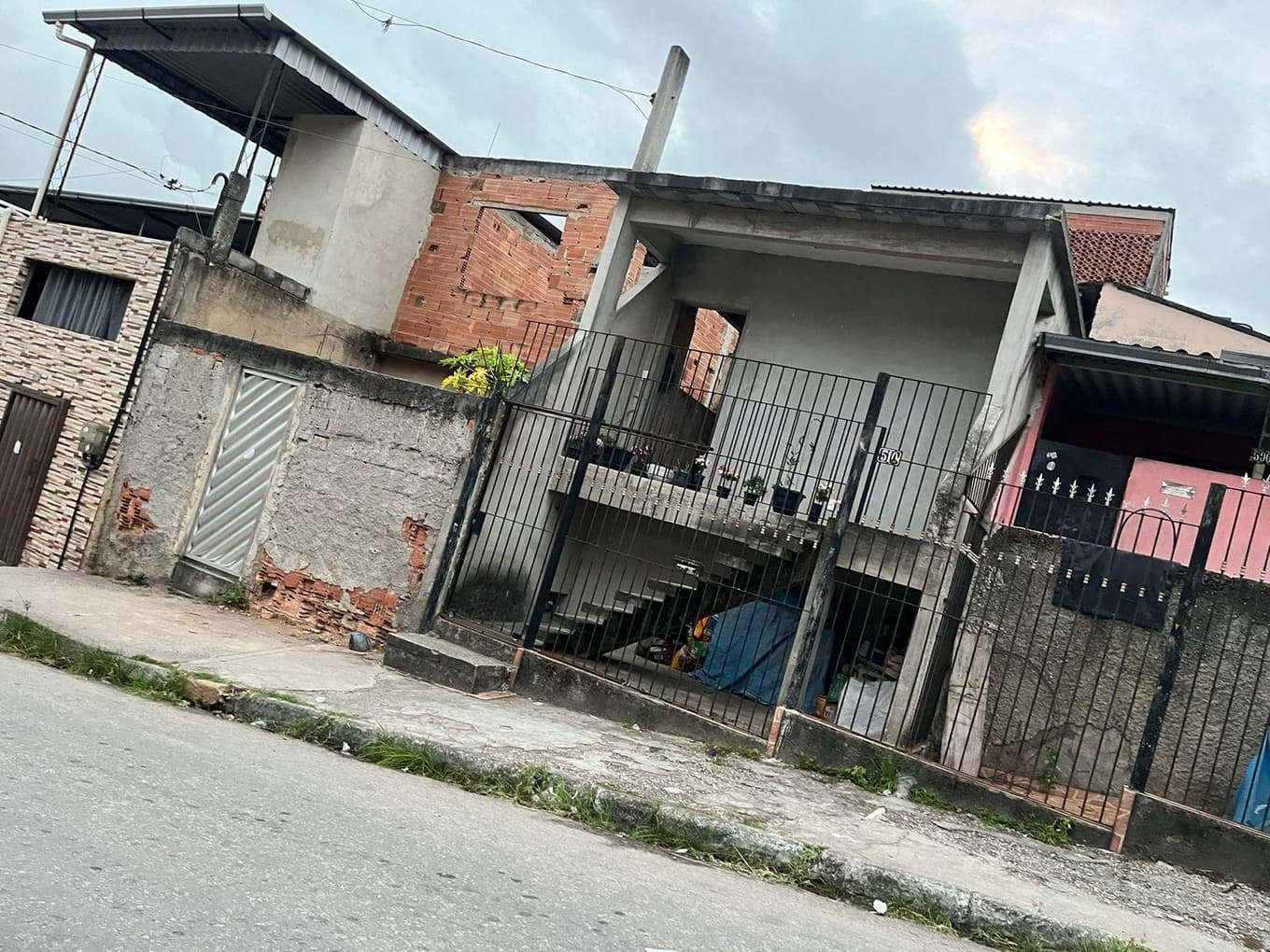 Foto 3 de 5: Casa em leilão em Nilópolis - RJ — Casa c/ Terreno de 312m², Centro de Nilópolis/RJ - Ocupada