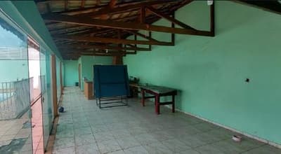 Foto 33 de 36: Casa em leilão em Apucarana - PR — Sobrado com área de 359,22m² e área total de terreno de 554,86m² - Apucarana/PR
