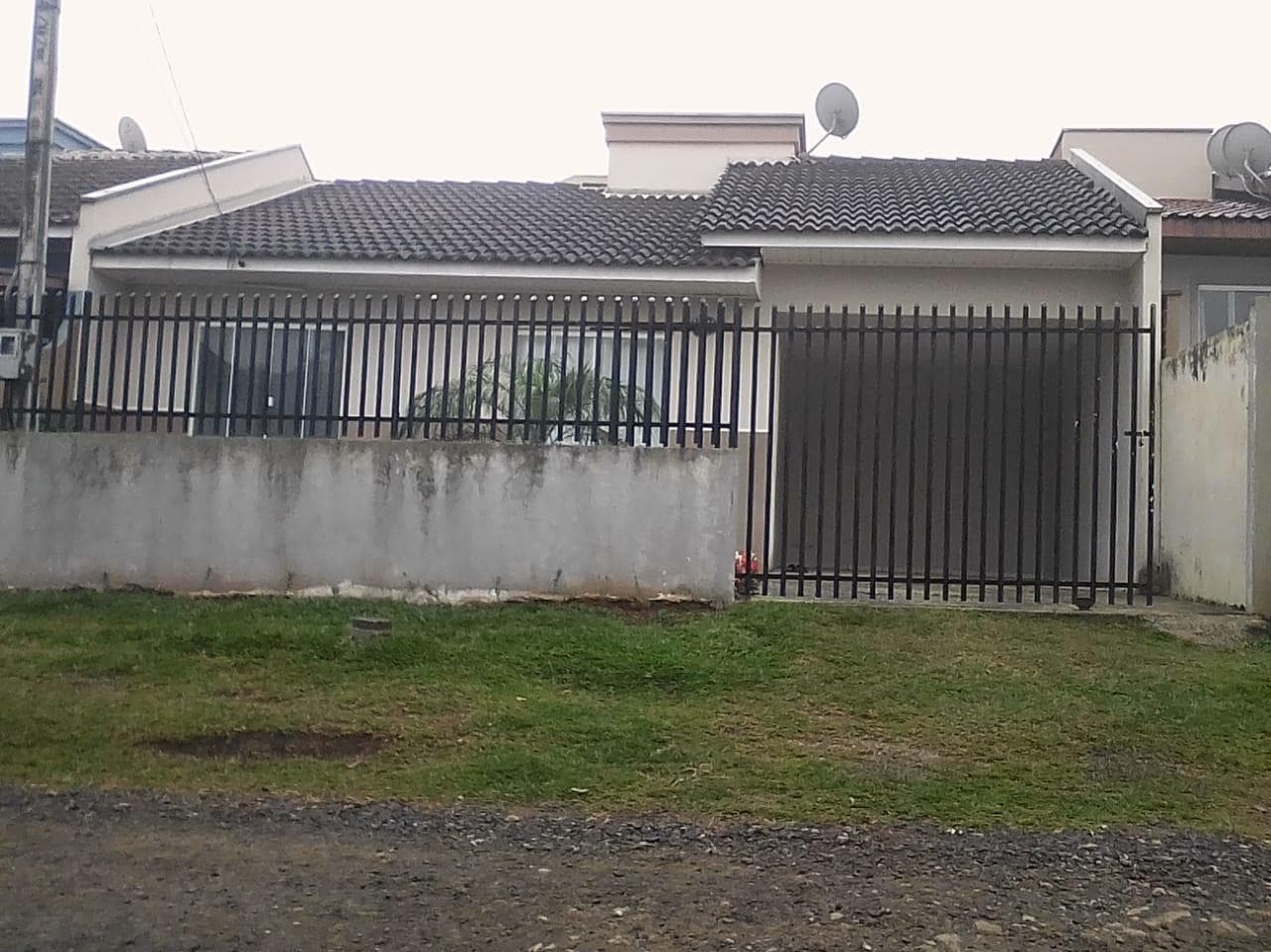 Foto 1 de 2: Casa em leilão em Irati - PR — Imóvel residencial localizado na Rua Pedro Moreira, 240 - Jardim Aeroporto, Irati/PR