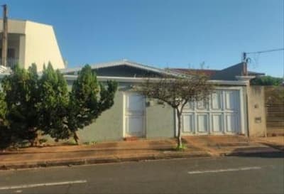 Casa em leilão em Barretos - SP, bairro Jardim Alvorada — IMÓVEL URBANO COM ÁREA TOTAL DE 363,00 m2- Em BARRETOS/SP