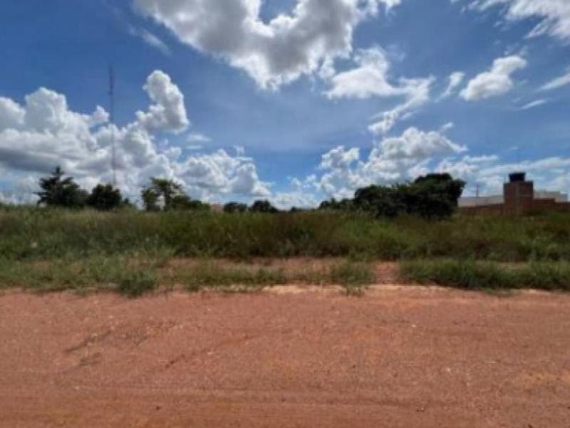 Foto 1 de 3: Terreno em leilão em Cerejeiras - RO, bairro José de Anchieta — Lote, 450.0 m2, Cerejeiras / RO