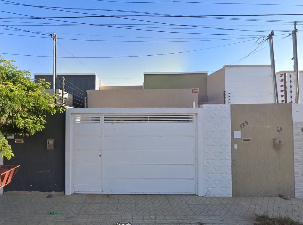 Foto 1 de 2: Casa em leilão em Petrolina - PE — Casa 133m², Dom Avelar, em Petrolina/PE - Ocupada