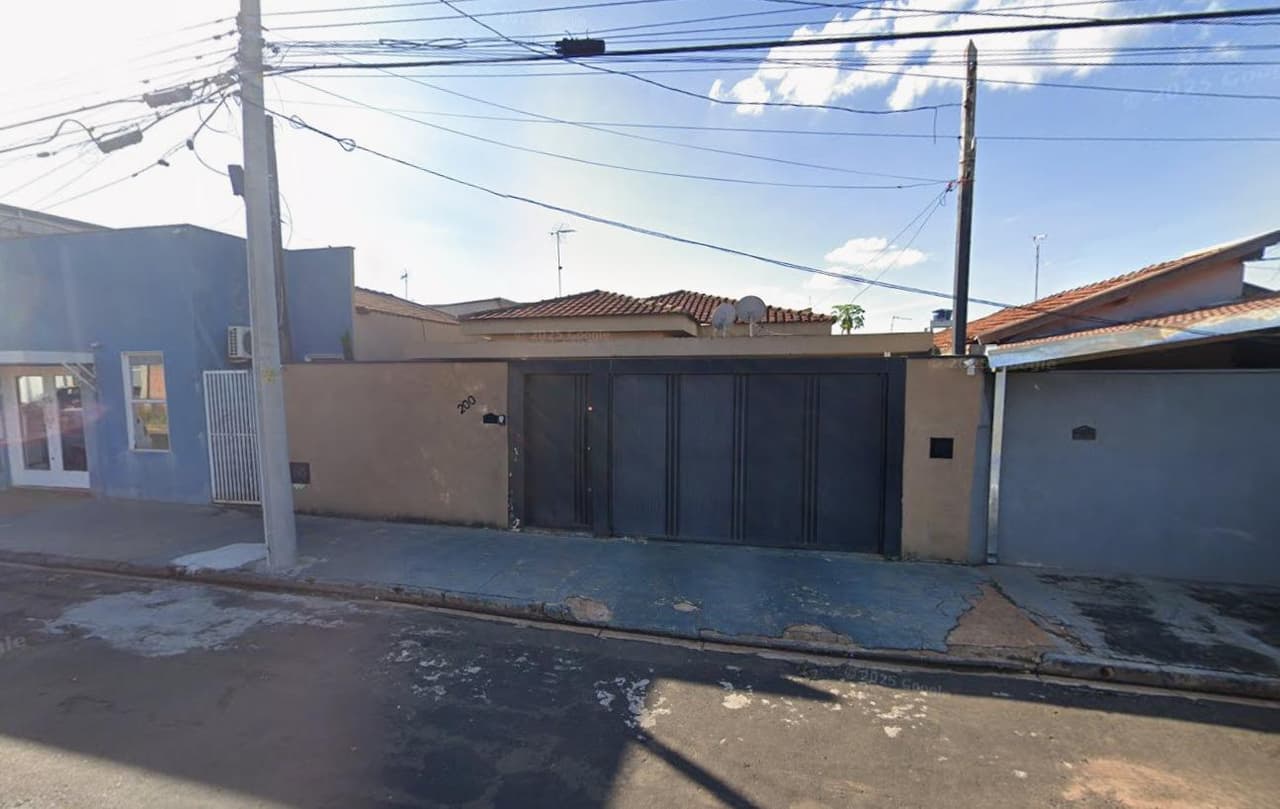 Foto 1 de 2: Terreno em leilão em Bebedouro - SP, bairro Jardim Menino Deus — IMÓVEL RESIDENCIAL SITUADO À ALAMEDA XANGRI-LÁ Nº 200 - BEBEDOURO/SP