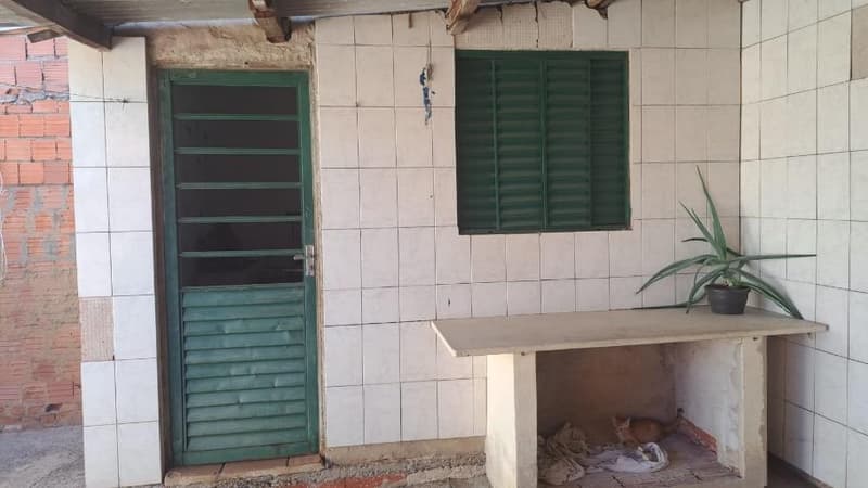 Foto 14 de 18: Apartamento em leilão em Piracicaba - SP, bairro Santa Terezinha — Prédio residencial situado à Rua Angatuba, nº 33, Piracicaba/SP