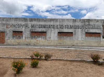 Foto 3 de 4: Terreno em leilão em Morro Do Chapéu - BA — Hospital e Maternidade São Francisco de Assis, Morro do Chapéu