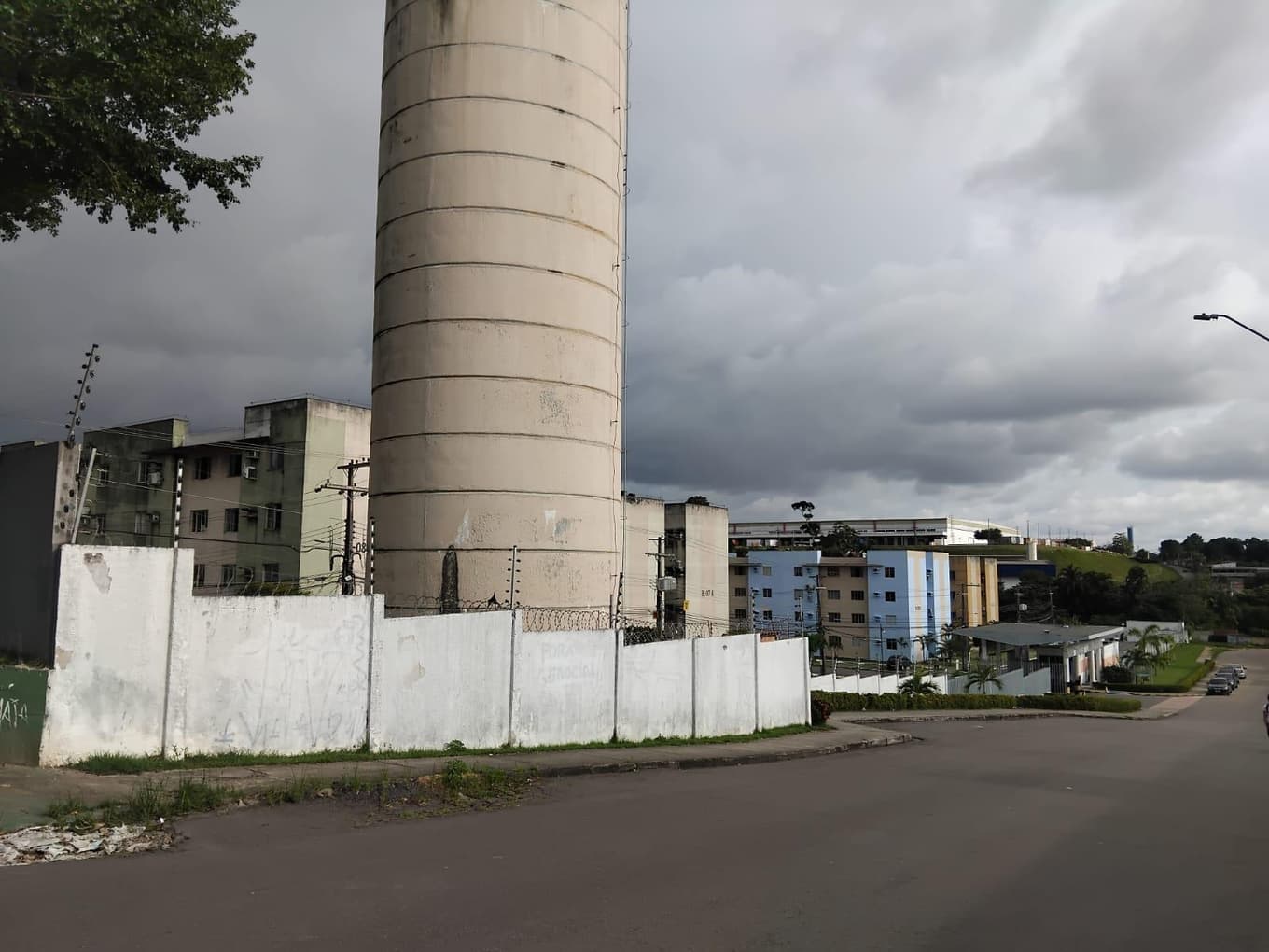 Foto 3 de 5: Apartamento em leilão em Manaus - AM — Apartamento, 43m², Tarumã, Manaus/AM Ocupado