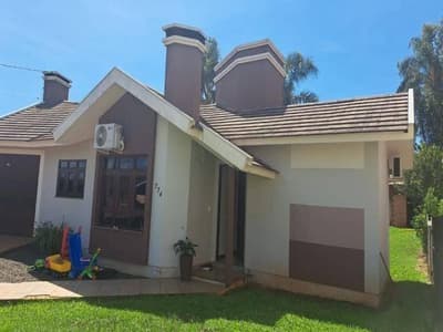 Foto 5 de 5: Casa em leilão em Independência - RS, bairro Centro — Casa 123m² com Terreno 933m² | Independência-RS | Centro - Terreno Gigante de 933m² - Financiamento até 420 Meses!