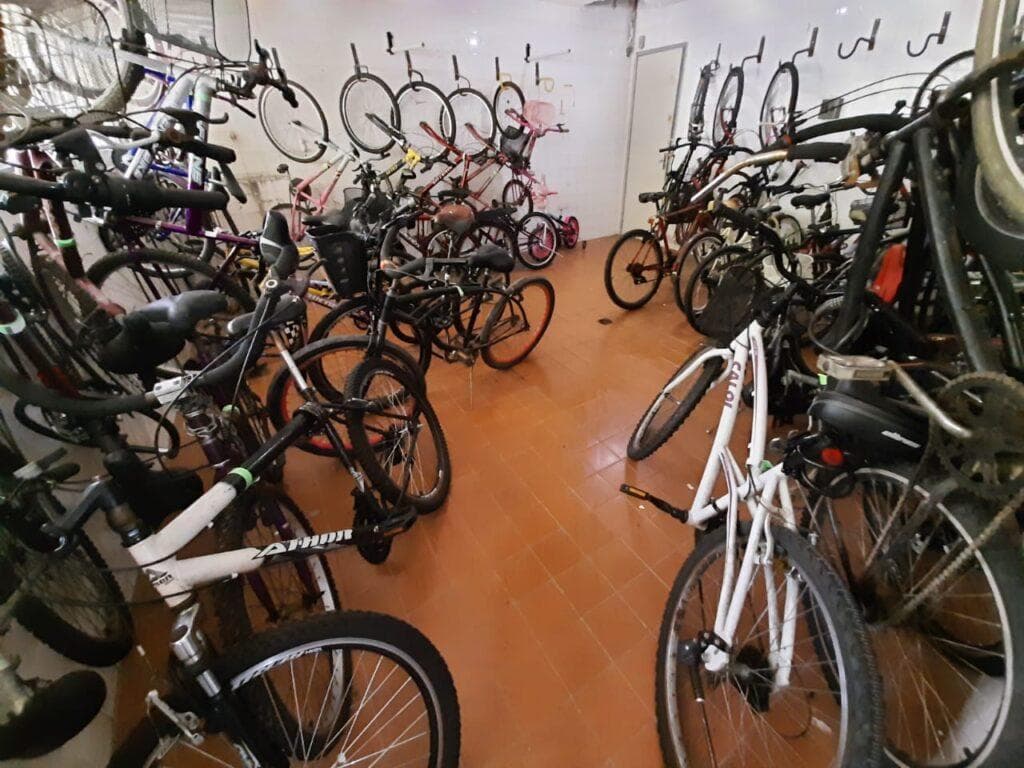 Foto 15 de 21: Apartamento em leilão em Niterói - RJ, bairro Fonsca — APARTAMENTO 306, DO BLOCO 01, NA RUA DESEMBARGADOR MÁRIO FERNANDES PINHEIRO, Nº 127, FONSECA, NITERÓI/RJ