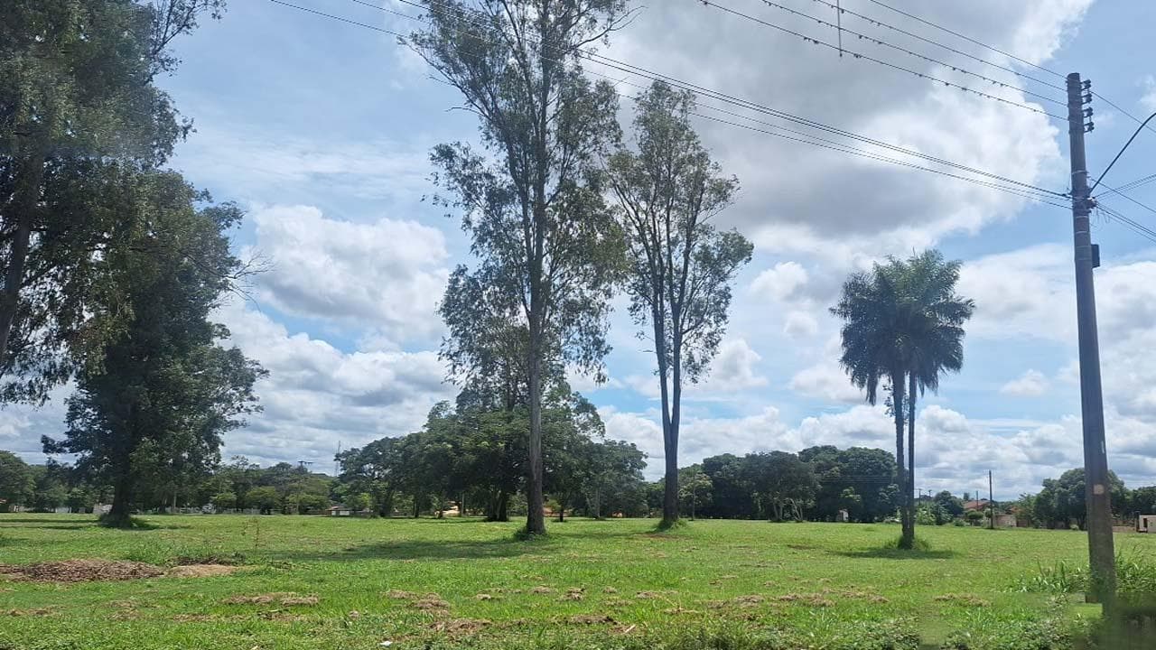 Foto 2 de 2: Terreno em leilão em Planura - MG, bairro Vila Residencial — Terreno 1865,34m² na Vila Residencial de Planura/MG | Ideal para Rancho de Lazer ou Investimento em Turismo!