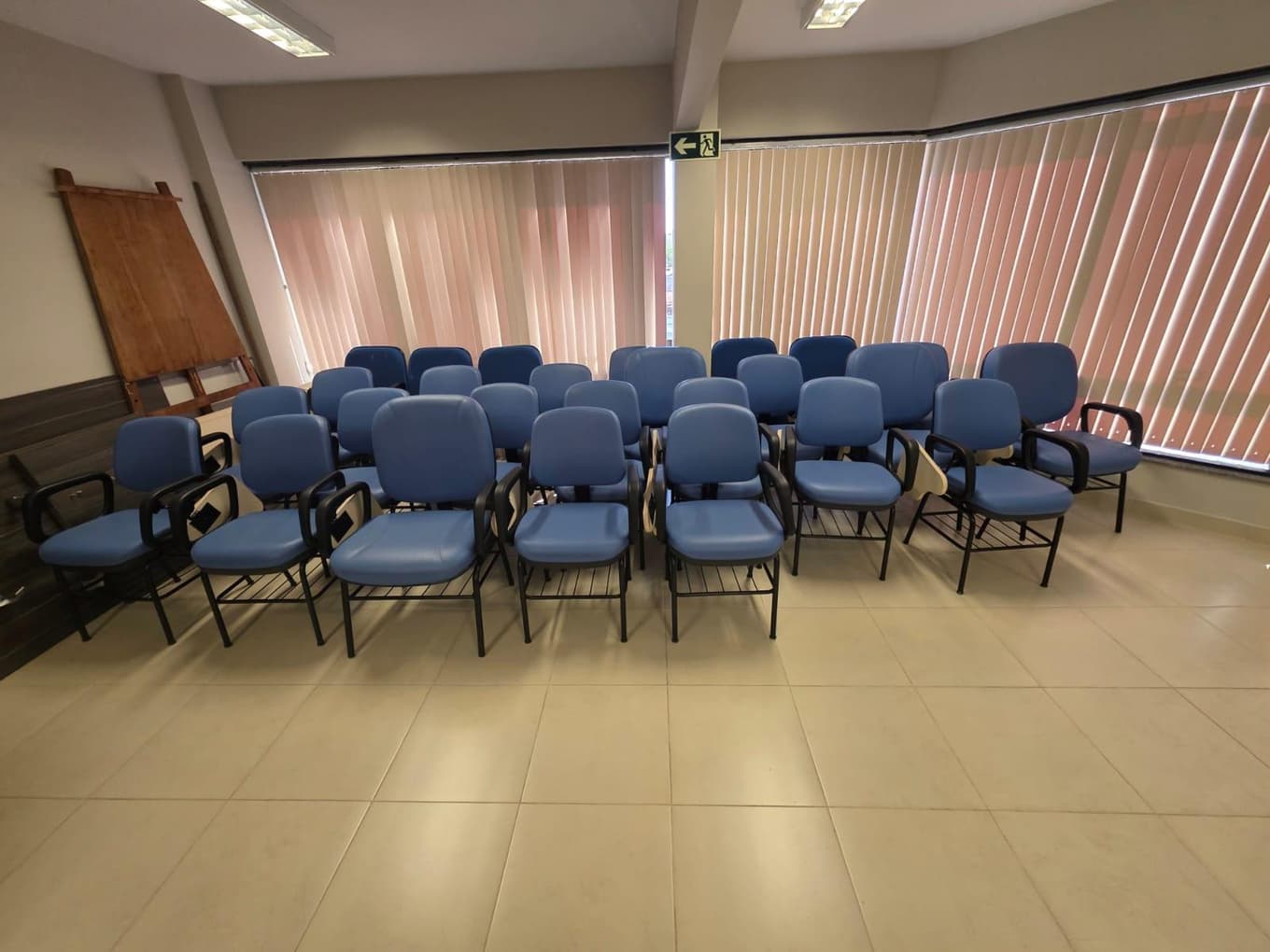 Foto 58 de 122: Comercial em leilão em Cascavel - PR — EDIFÍCIO COMERCIAL (CASCAVEL) E BENS MÓVEIS