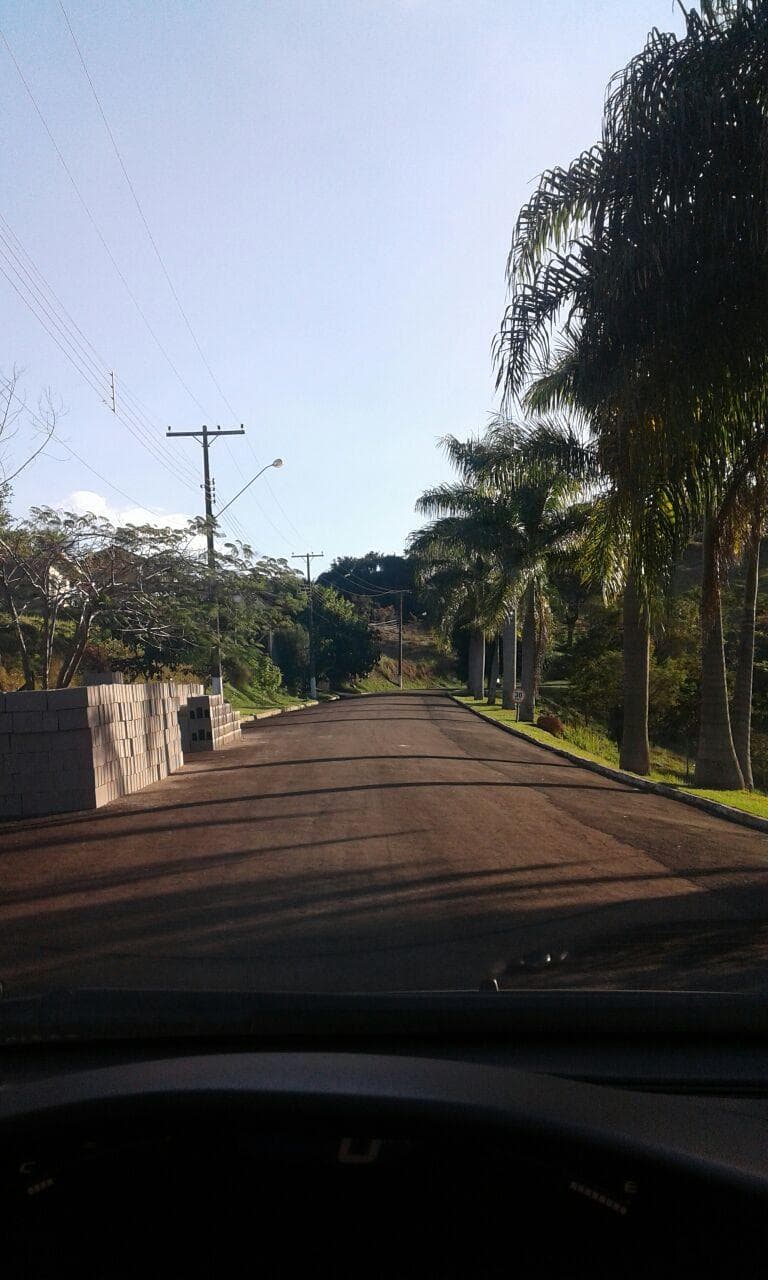 Foto 15 de 18: Terreno em leilão em Lindóia - SP — Lote de Terreno com 560,50m2, Cond. Mirante do Lago em Lindóia-SP