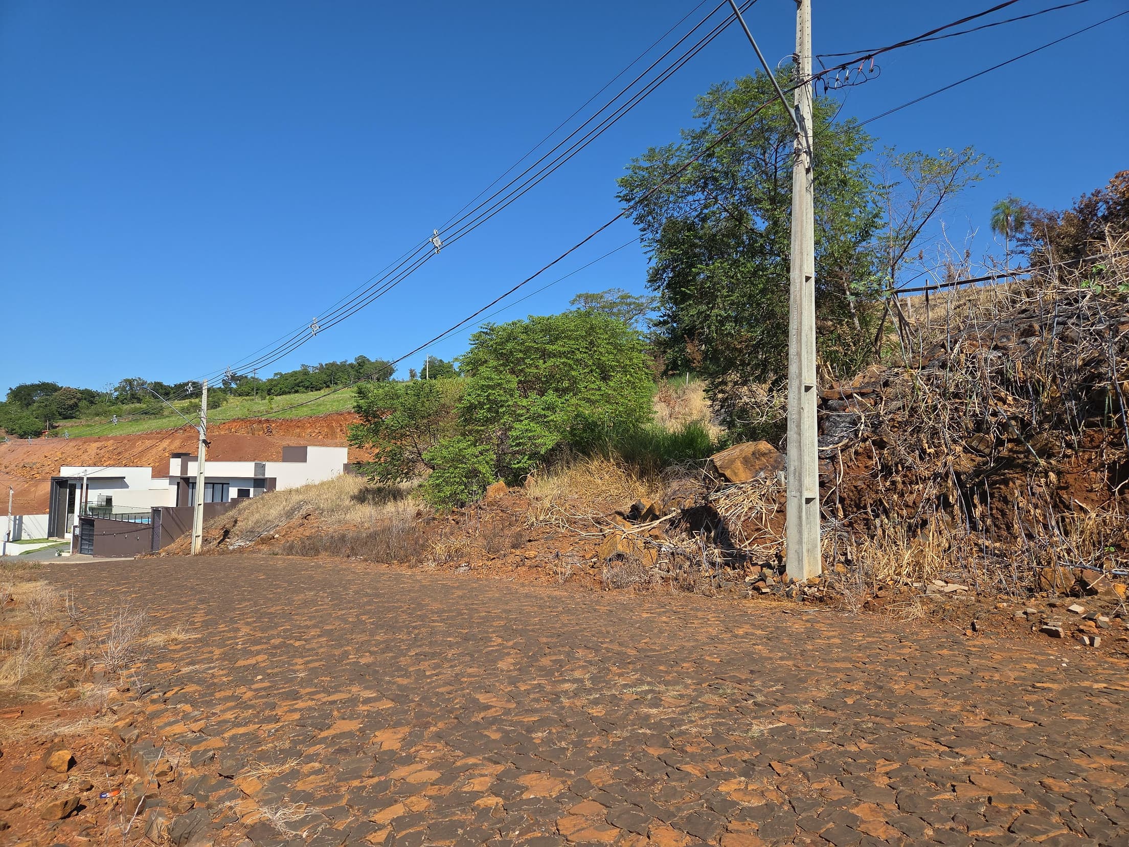 Foto 1 de 5: Terreno em leilão em Nova Prata Do Iguaçu - PR, bairro Distrito Turístico — LOTE URBANO Nº 09, QUADRA Nº 04 DO LOTEAMENTO BENEDETTI DO MUNICÍPIO DE NOVA PRATA DO IGUAÇU/PR ÁREA DE 300M²