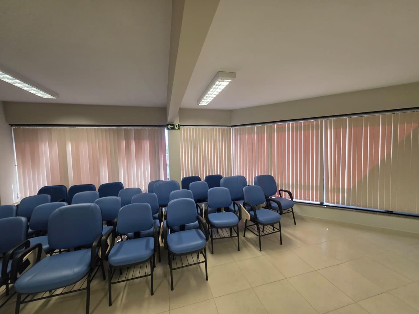 Foto 39 de 122: Comercial em leilão em Cascavel - PR — EDIFÍCIO COMERCIAL (CASCAVEL) E BENS MÓVEIS
