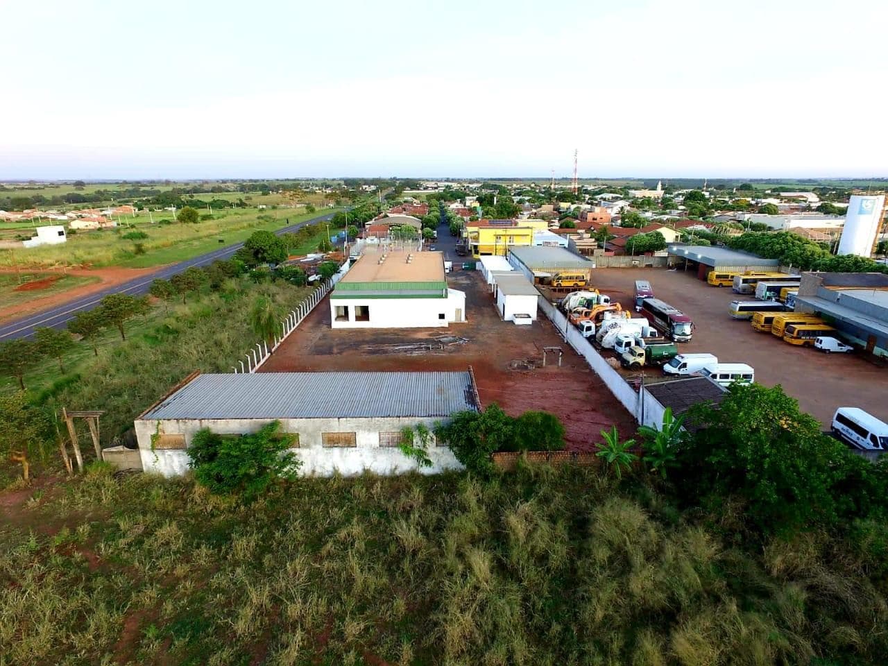 Foto 5 de 9: Comercial em leilão em Ouroeste - SP — Imóvel Industrial, terreno de 4.000m², Desocupado, em Ouroeste/SP