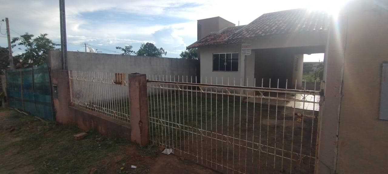 Casa em leilão em Mariluz - PR — Imóvel Residencial com A.T. 225,00 M² e A.C. 64,17 M², Centro, Mariluz/ PR