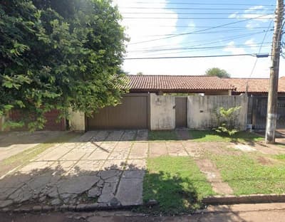 Casa em leilão em Aquidauana - MS, bairro Centro — Casa, A.T. 750m², 4 dorms, garagem, portão eletrônico, Centro