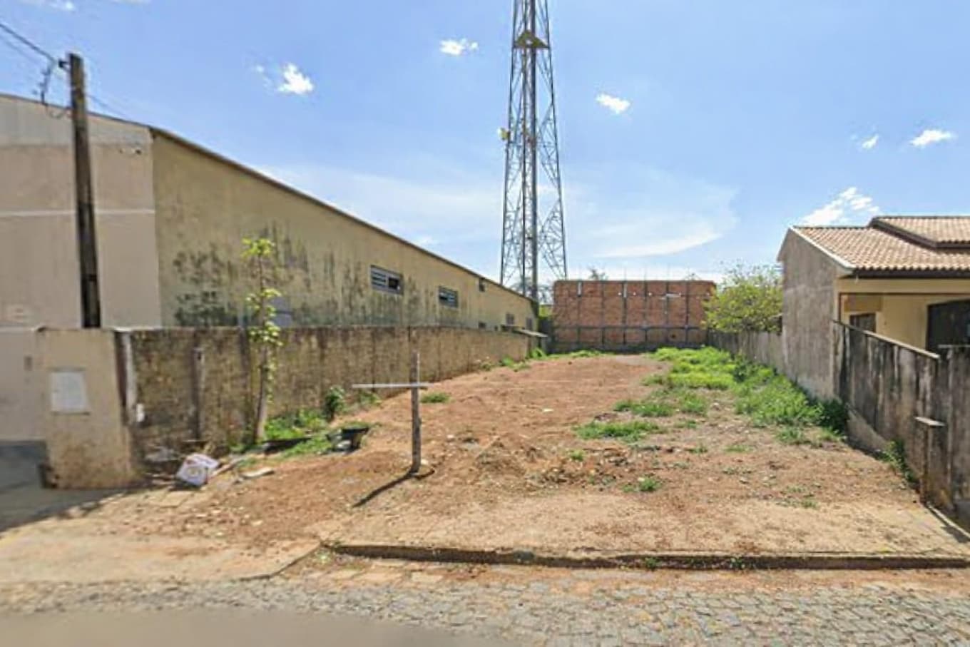Imóvel em leilão em Quatiguá - PR — IMÓVEL URBANO COM ÁREA TOTAL DE 360,00 M2 EM QUATIGUÁ-PR