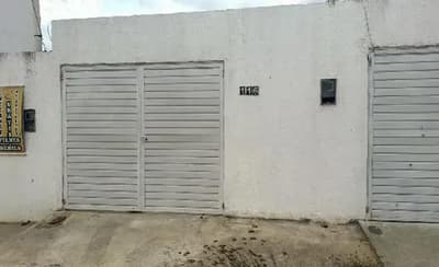 Casa em leilão em Santa Cruz Do Capibaribe - PE — Casa de 49.6m2, com 2 quartos, em SANTA CRUZ DO CAPIBARIBE/PE.