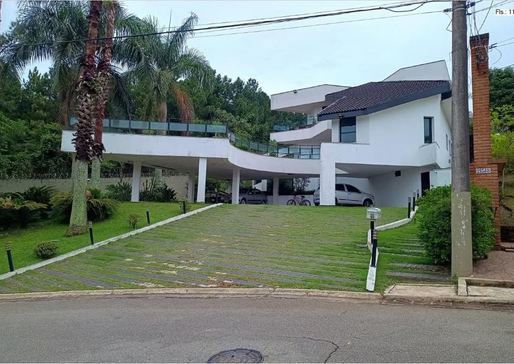 Foto 1 de 4: Terreno em leilão em Santana De Parnaíba - SP — LOTE Nº 17, DA QUADRA N'º 29 - ALPHAVILLE RESIDENCIAL 10 - SANTANA DE PARNAÍBA